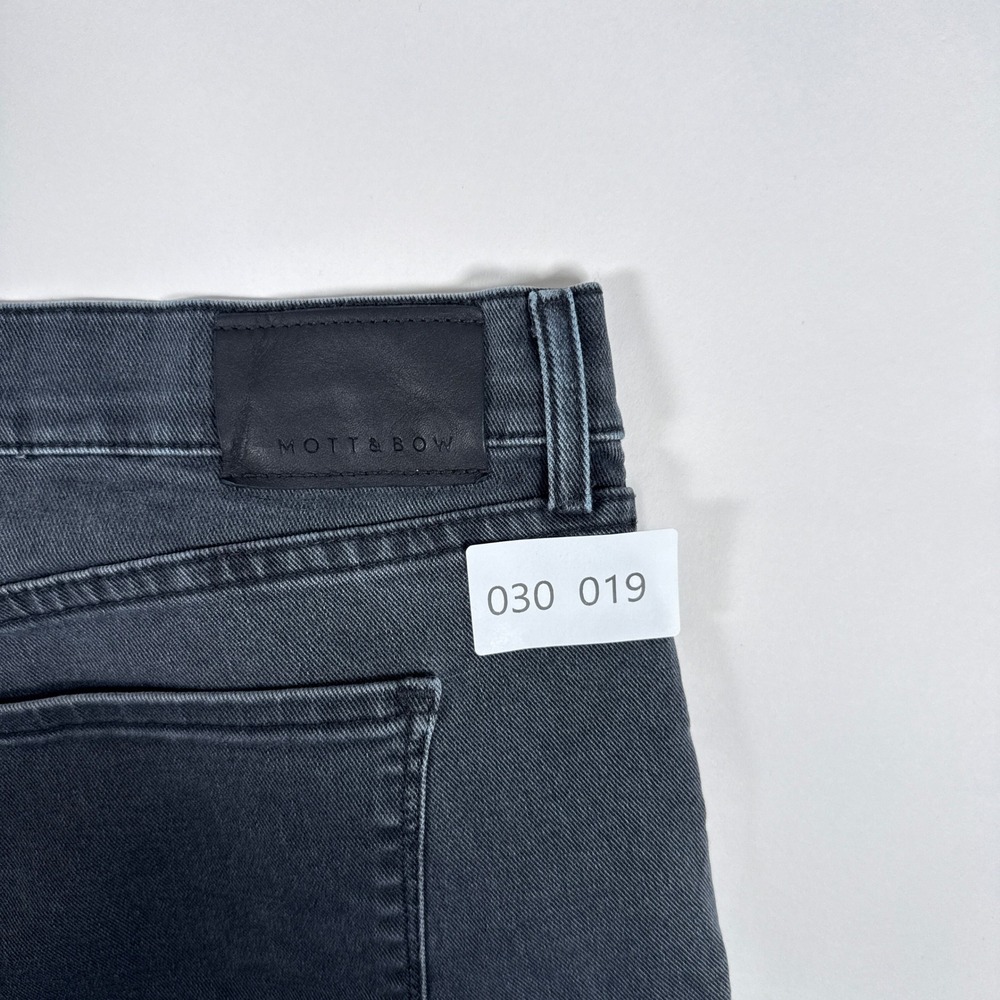 Mott & Bow Jeans Mens 42x32 Black Straight Leg Denim Stretch Casual Minimalist - Picture 10 of 10